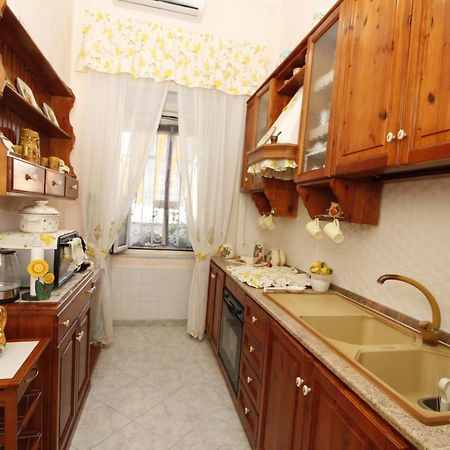 B&B Casa Pupetta Torre del Greco Bagian luar foto