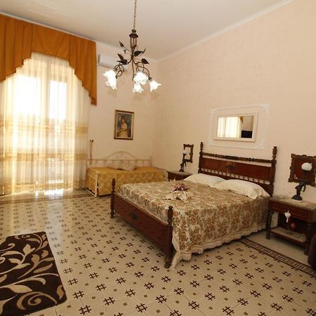 B&B Casa Pupetta Torre del Greco Bagian luar foto